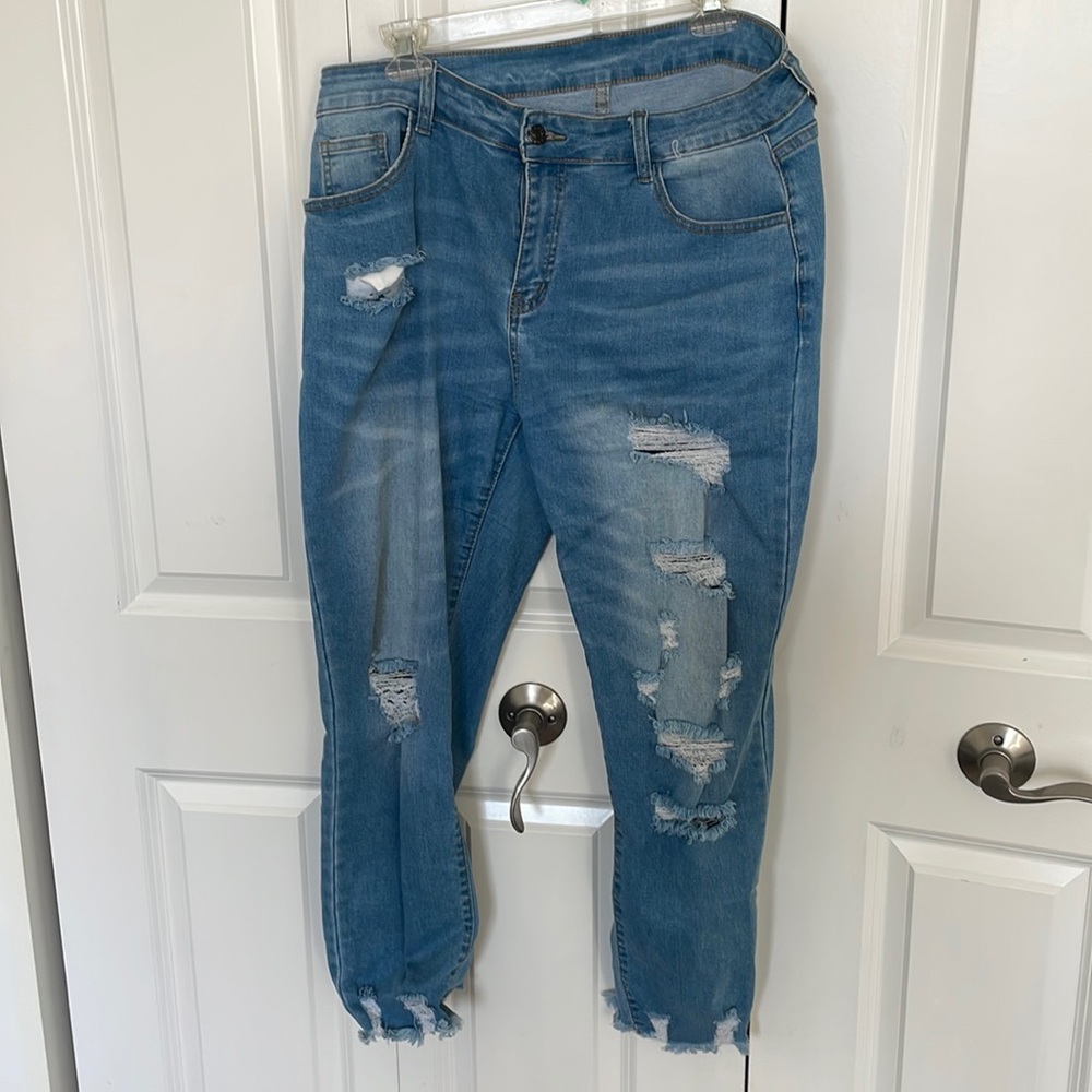 Ripped Skinny Jeans